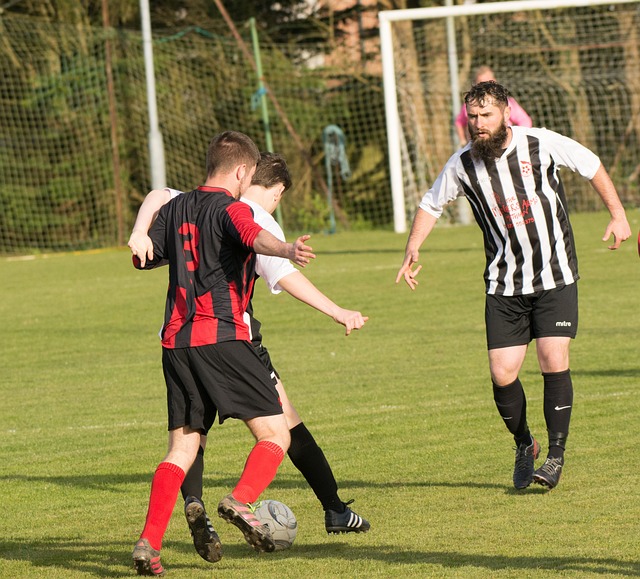 阿联酋-朝鲜保留直通世界杯希望，阿迪勒读秒绝杀.